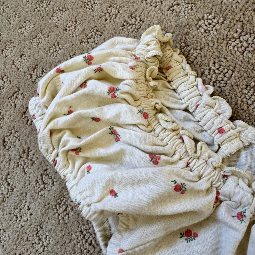 Yellow Floral Top Short Ruched Sleeve - Picture 7 of 7